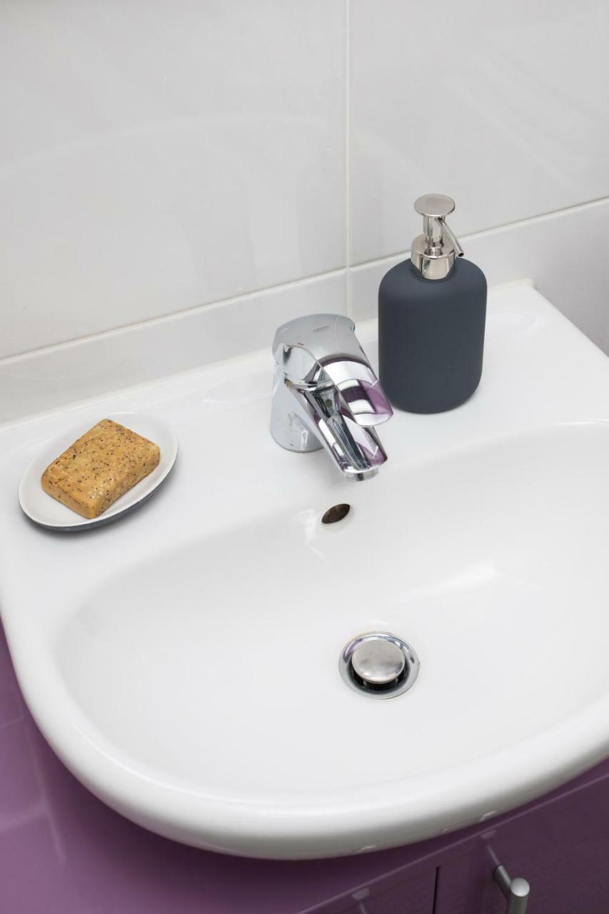 Cute And Sunny Studio In Zagreb With Balcony & Free Parking Esterno foto