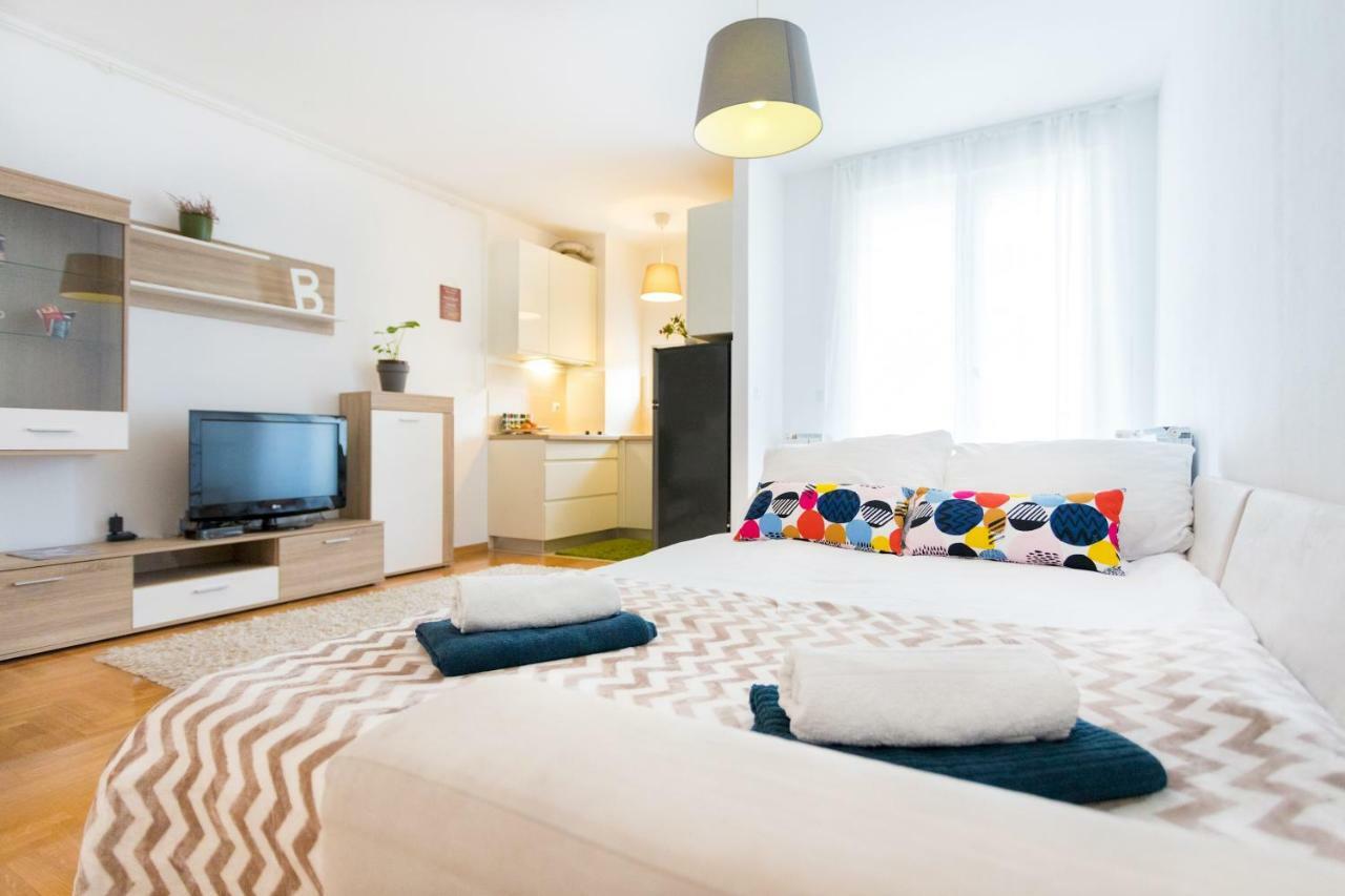 Cute And Sunny Studio In Zagreb With Balcony & Free Parking Esterno foto
